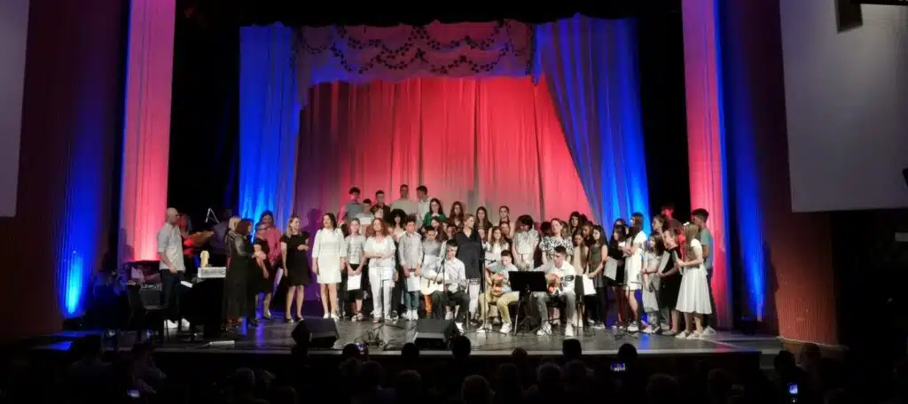 Večeras održan koncert maturanata Osnovne muzičke škole s pravom javnosti “Rezonanca” klasa 2023