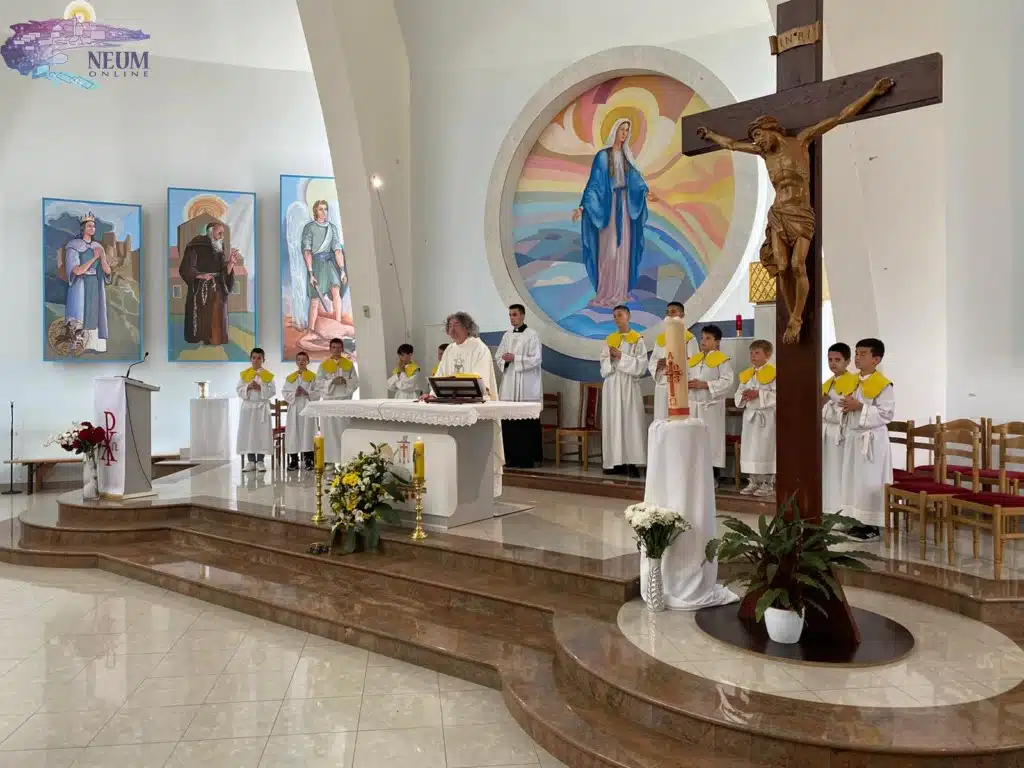 Neumski župnik don Mladen Šutalo u četvrtak proslavlja dva važna jubileja