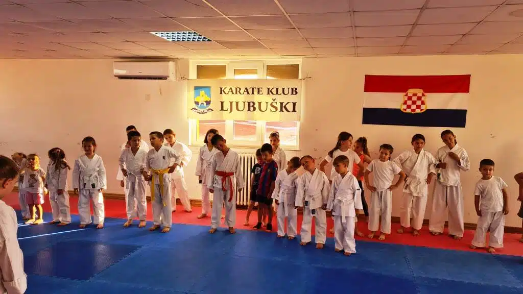 Karate klub Ljubuški organizirao polaganje za učenička zvanja