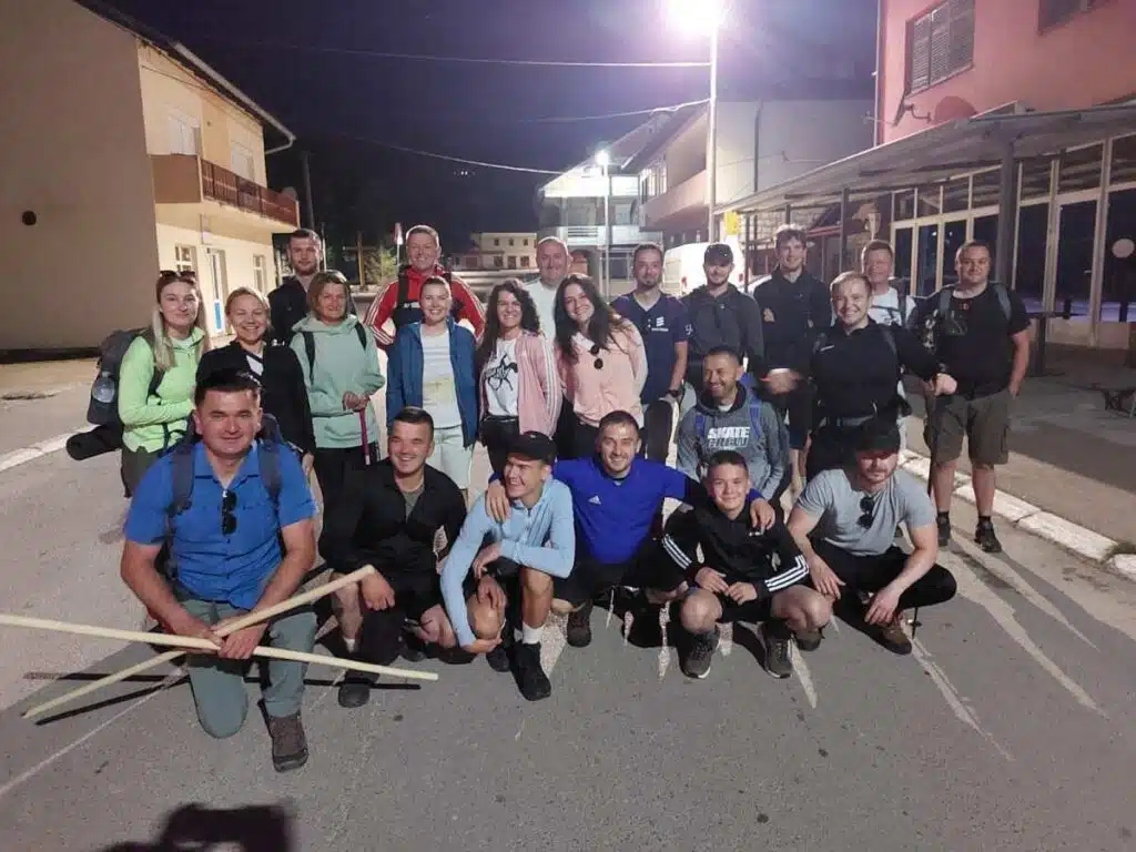 Hodočasnici iz župe Glamoč i Livno pješačili Sv. Ivi u Pomilačje