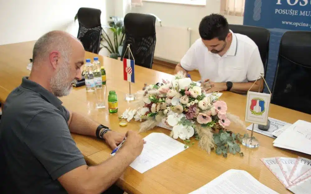 Umjetna trava uskoro na pomoćnom terenu sportskog kompleksa na Mokrom docu