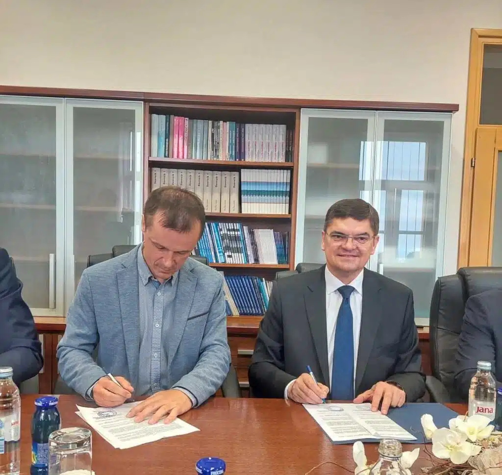 GRAD LIVNO / Potpisan ugovor sa Federalnim ministarstvom – Sanacija korita potoka “Brina”
