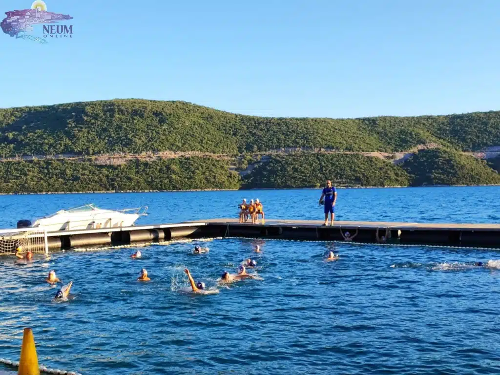 FOTO | Gostovanje VK Jug AO Dubrovnik kod HVK Jadran Neum