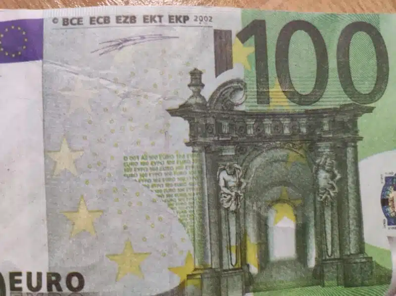 Poduzetnik se vraćao sa slavlja u Hercegovini, zaustavili ga na granici: Oči su im ‘zinile‘ kad su vidili šta imam u autu