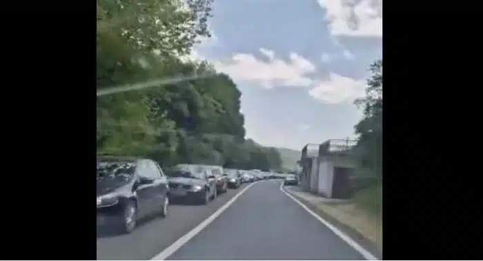 VIDEO | Ogromne gužve i kilometarska kolona na GP Doljani