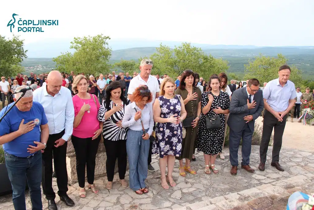 FOTO | Okupljanje na Gradini: 24 hrvatska branitelja dala su život za našu slobodu prije 30 godina!