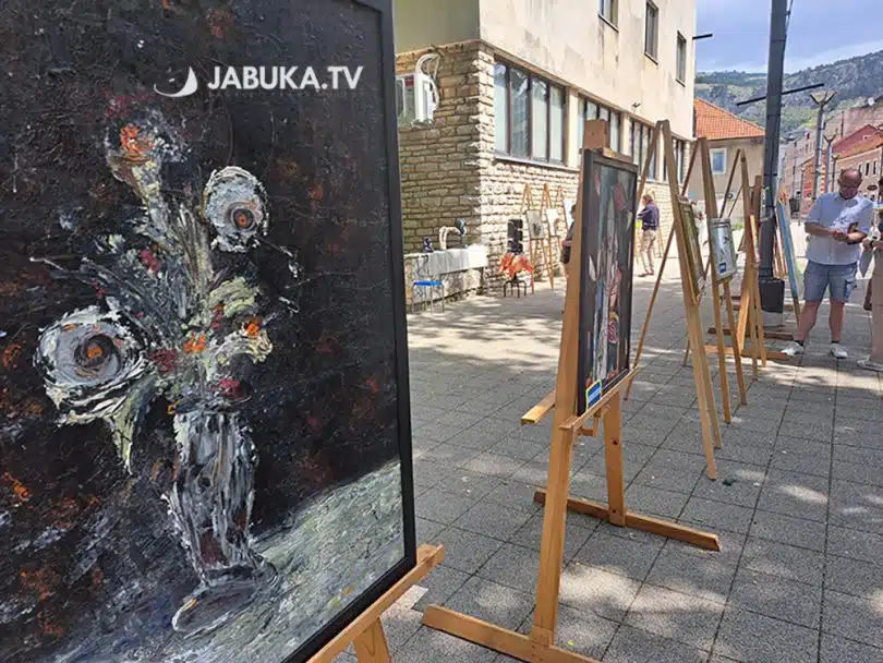 Izložba amatera i profesionalaca “100% livanjsko – izložba slika”
