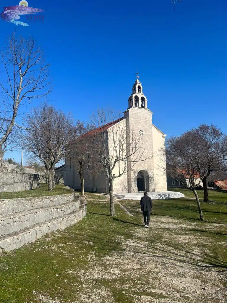 NAJAVA | Promocija knjige don Joze Njavre “Kraljica Mira: Hrasno” sutra u Hrasnu