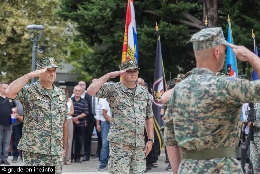 U FBiH: Uvećanje naknada za 104.905 branitelja u rujnu