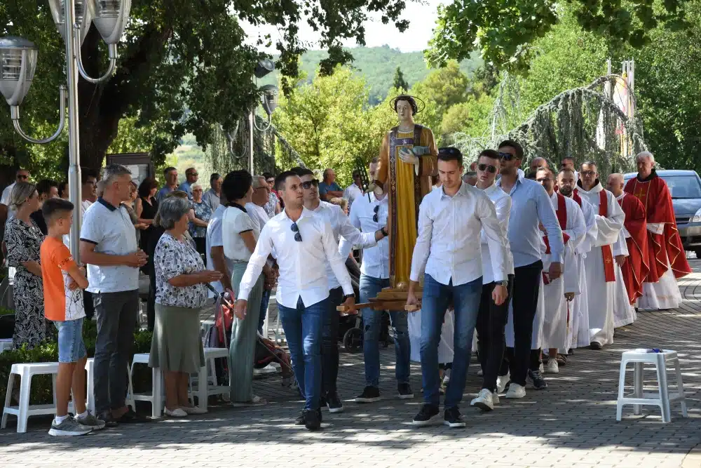 Blagdan sv. Stjepana Prvomučenika proslavljen u župi Čerin