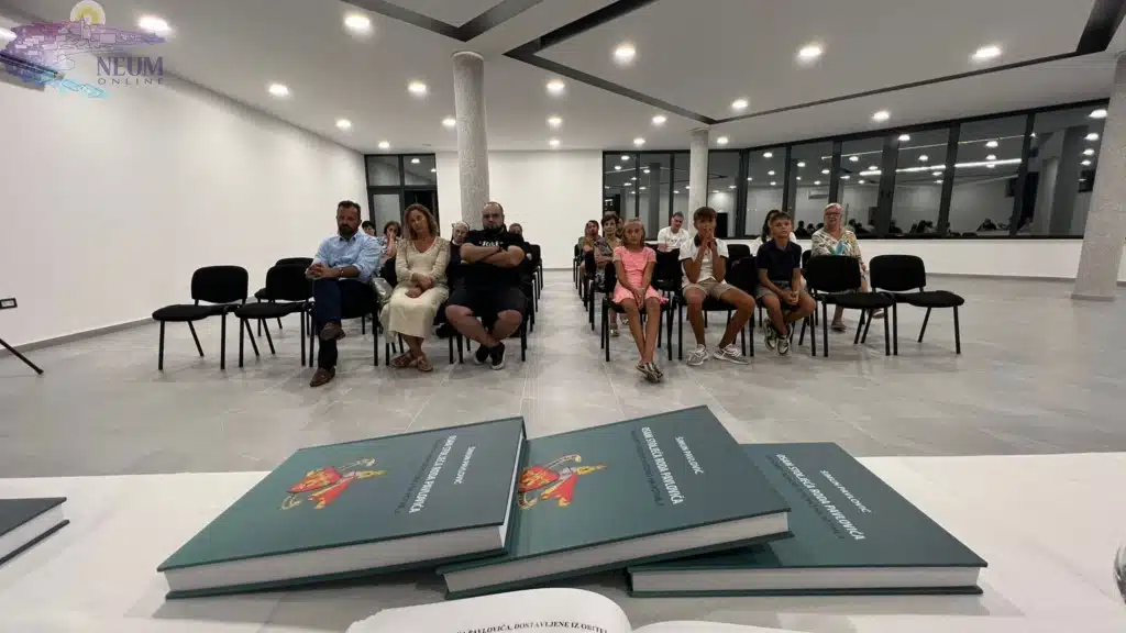 FOTO: Predstavljena knjiga “Osam stoljeća roda Pavlovića” autora Šimuna Pavlovića