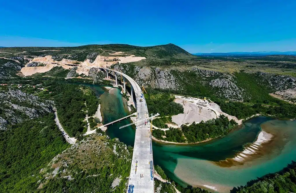 Unatoč napuknuću most ”Počitelj” bit će pušten u promet do kraja godine