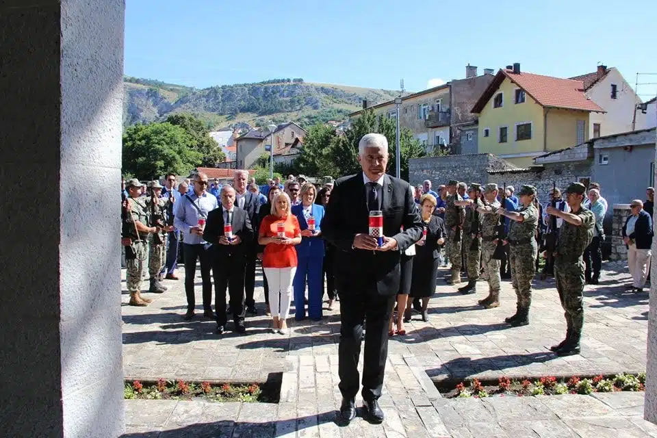 Livno: Obilježena godišnjica Udruge nositelja ratnih odličja HVO-a Herceg-Bosne