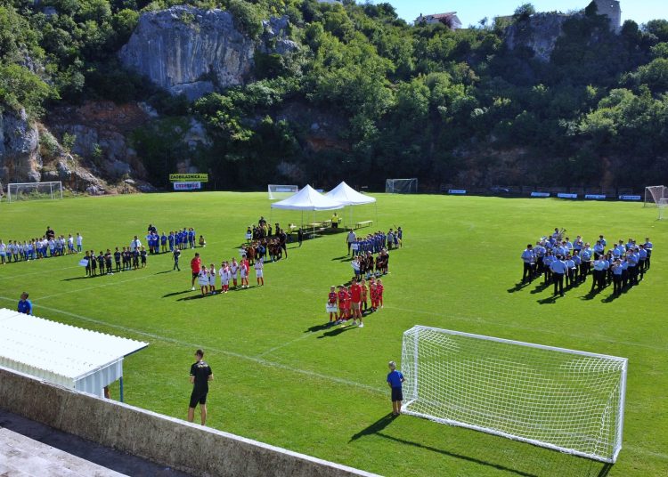 foto uspješno završen nogometni turnir za najmlađe “podno kule od kamena”