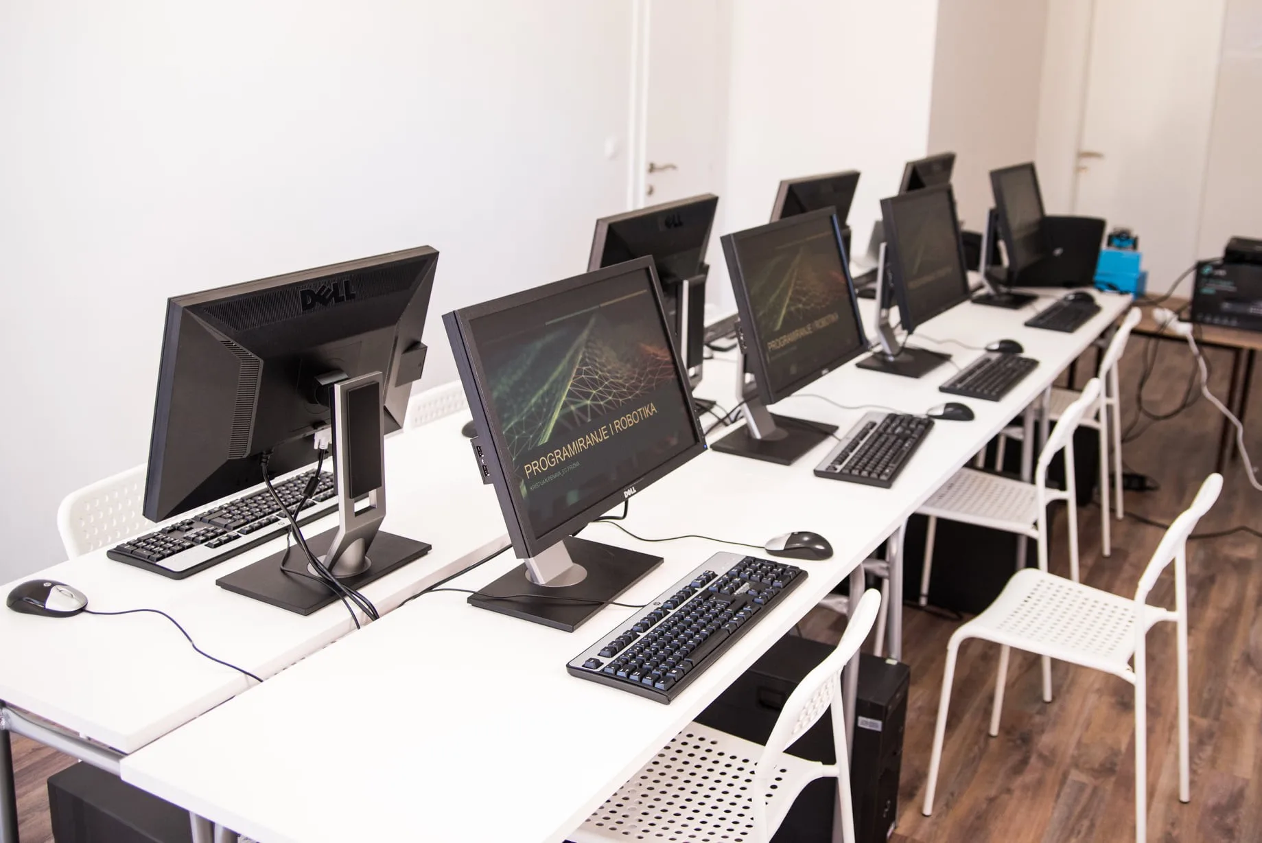 Edukacijski centar PRIZMA upisuje nove polaznike na programiranje i robotiku