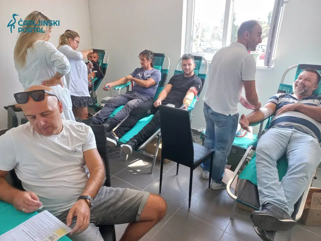 FOTO | U akciji darivanja krvi prikupljene 23 doze krvi
