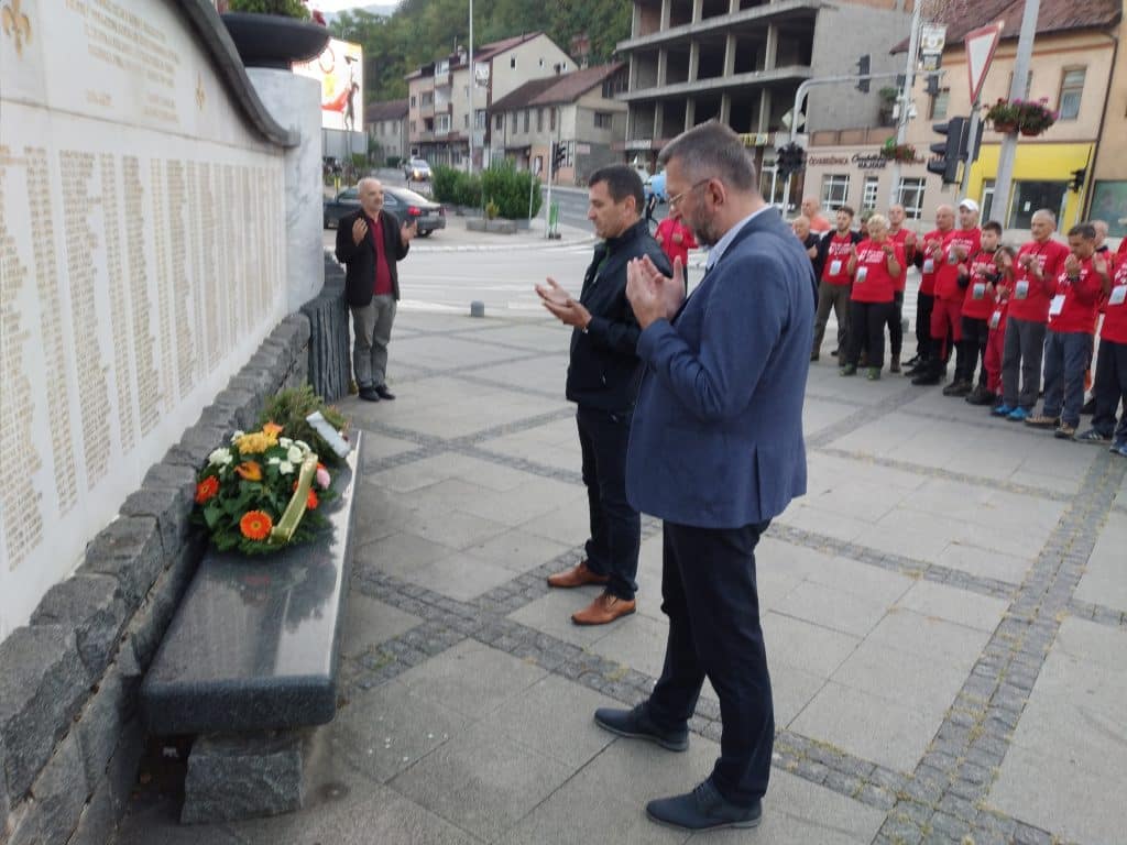 Počeo prvi dan marša “Stazama nade i tragovima o(p)stanka 2023.” Počeo prvi dan marša “Stazama nade i tragovima o(p)stanka 2023.”