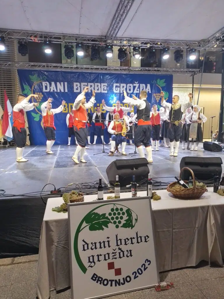 HKUD Neum na Danima berbe grožđa Brotnjo 2023.