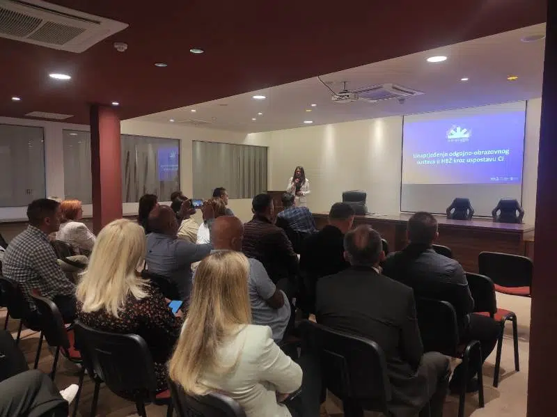 FOTO: U Livnu održana konferencija o temi “Unapređenje odgojno-obrazovnog sustava u Hercegbosanskoj županiji”