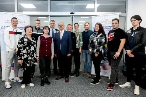 Održan seminar “AKADEMIJE IZVRSNOSTI – MOST ISTOK ZAPAD U BIH” u Livnu