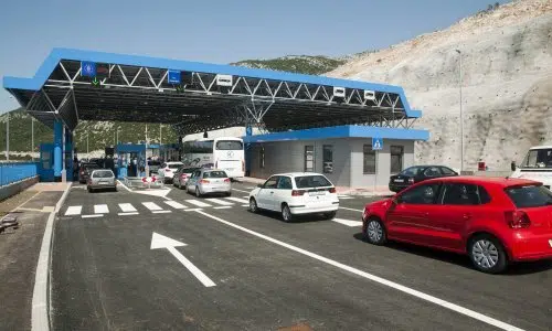 Iz BiH u RH ne možete meso i salamu unijeti ni u sendviču, a lijekove samo uz potvrdu liječnika