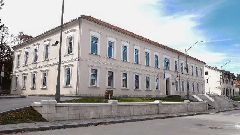 OV Tomislavgrad usvojilo usvojilo Odluku o subvenciji prijevoza studenata