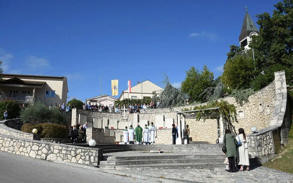 U župi Čerin odana počast stradalim braniteljima