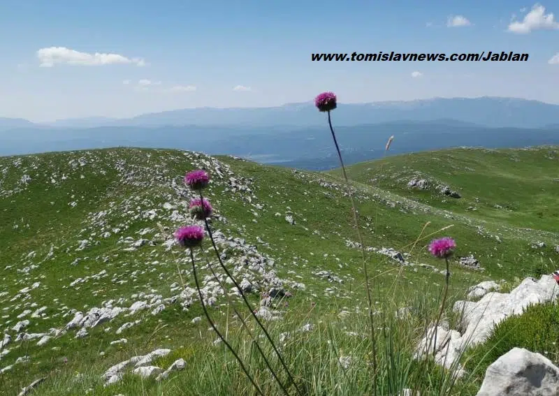 VIDEO: DOBRO vam razmjerno vedro i toplo nedjeljno jutro iz Tomislavgrada!