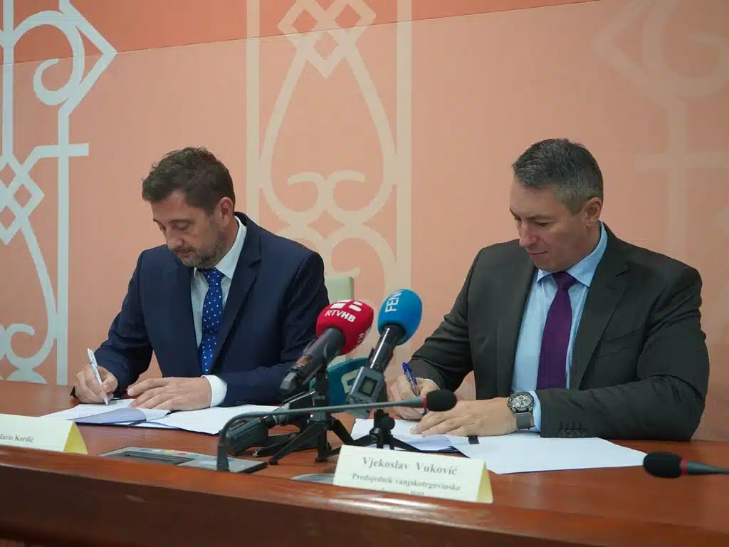 Grad Mostar i Vanjskotrgovinska komora potpisali Memorandum o razumijevanju s ciljem promocije Vinske ceste Hercegovine