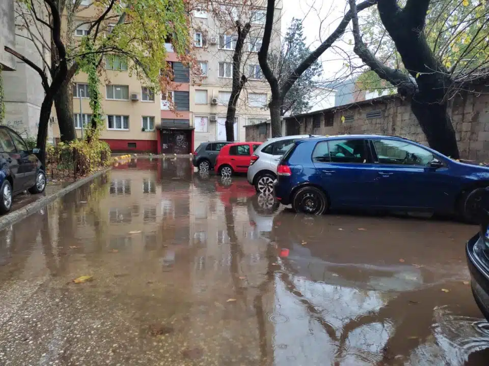 Poplave po mostarskim kvartovima, što rade gradske službe?