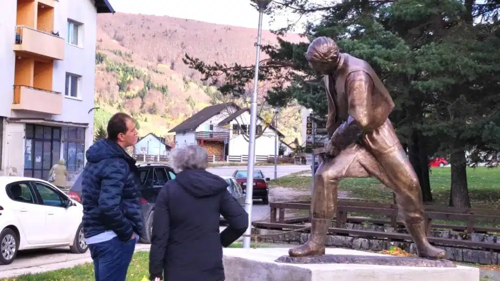 Spomenik kosca posvađao Kuprešake?