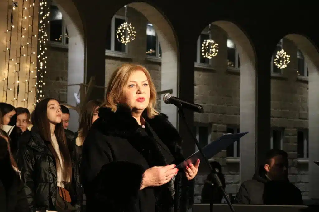 Paljenjem prve svijeće počeo Advent u Mostaru