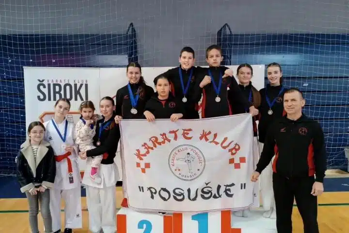 12 medalja za Karate klub Posušje s petog kola regionalne lige