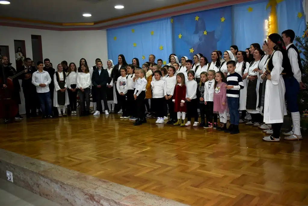 Dan župnog zajedništva i božićni koncert u Studencima