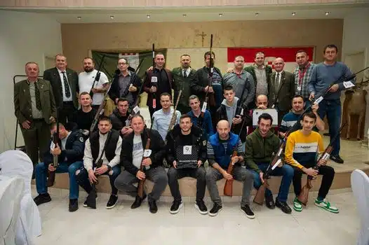 FOTO: 23. Lovačka večer u Ljubuškom okupila veliki broj lovaca i gostiju