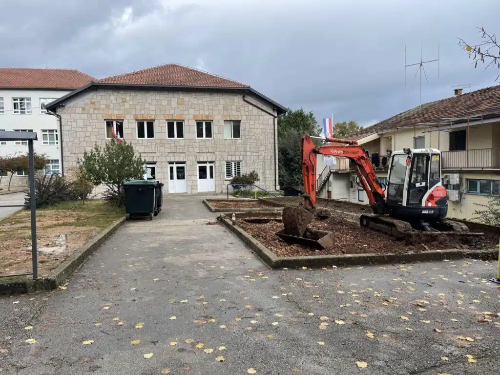 Javni poziv za upis djece u Dječji vrtić u Drinovcima