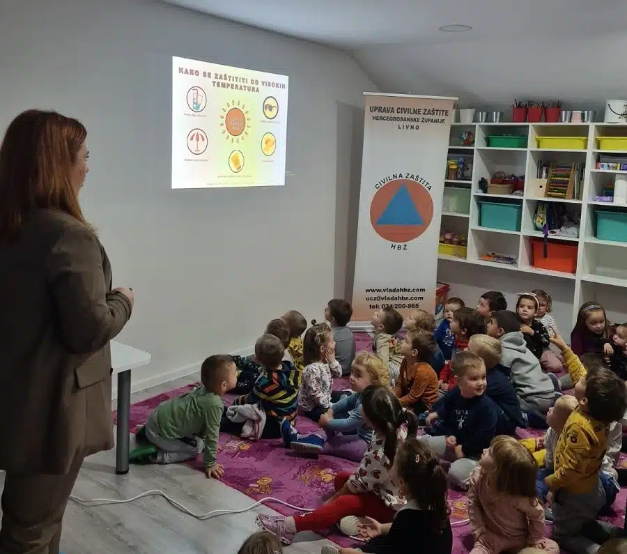 Uprava civilne zaštite Hercegbosanske županije započela edukaciju djece predškolske dobi u dječjim vrtićima s područja Hercegbosanske županije