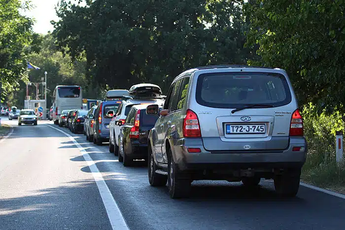 Velike gužve na graničnim prijelazima: Čeka se do dva sata