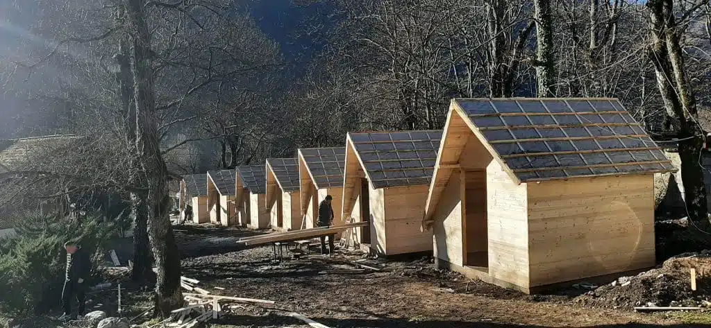 U kampu Odreda “Neretva” Konjic se postavljaju kućice za proširenje smještajnih kapaciteta