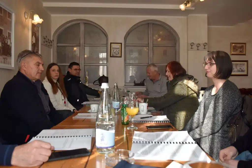 Centar za građansku suradnju Livno u Ljubuškom organizirao sastanak na temu aktivnijeg antikorupcijskog djelovanja u ZHŽ