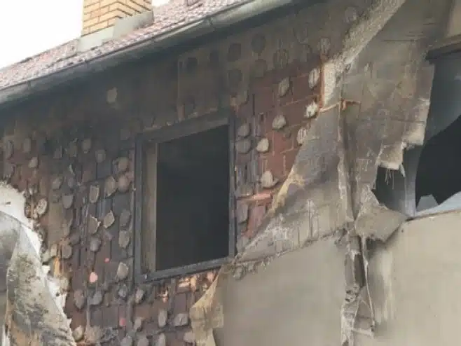 TRAGEDIJA: U požaru poginule majka i kćerka na Palama, otac spasio dvoje djece