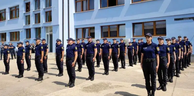 Vlada FBiH: Donesena uredba o dodjeljivanju i oduzimanju činova policijskim službenicima FBiH