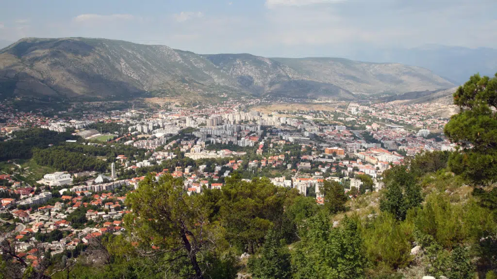 Federalna vlada zasjeda u Mostaru, razgovori Trojke i HDZ-a BiH