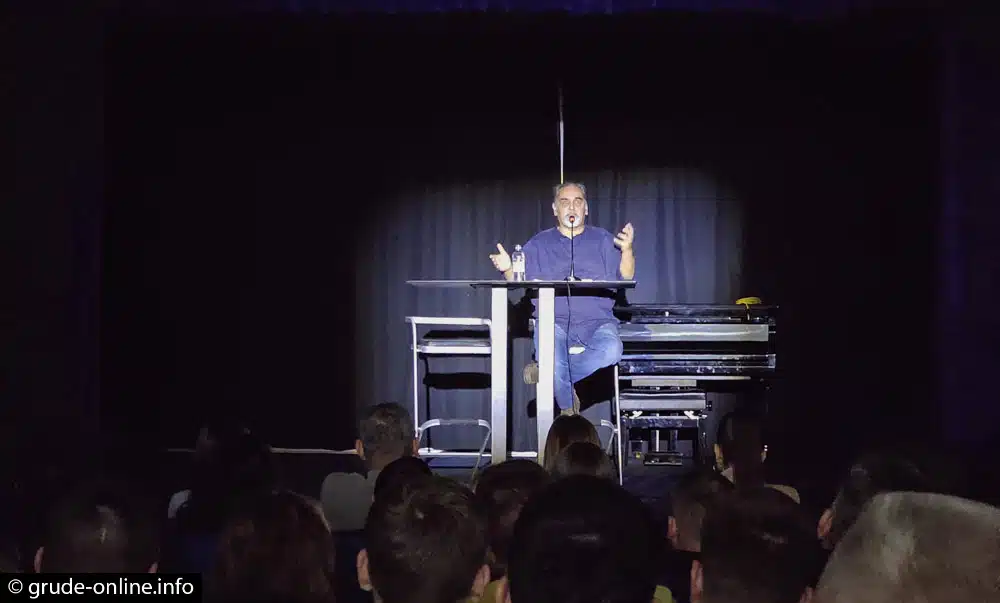 FOTO: Stand-up Željka Pervana: Hrvatski komičar oduševio grudsku publiku