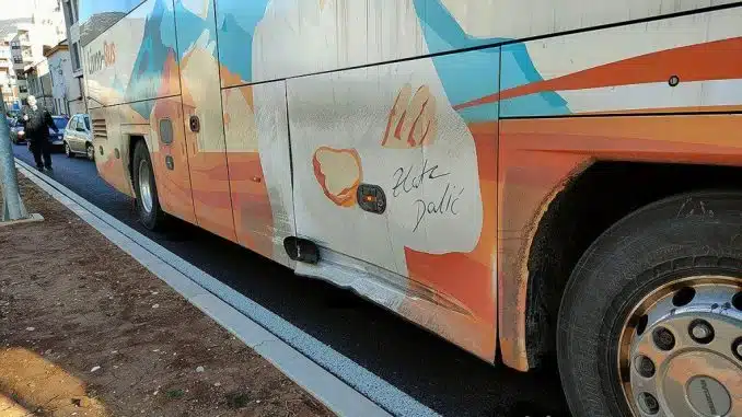 Vozači Li-Busa iz samilosti primili dvojac u autobus i ostali pokradeni