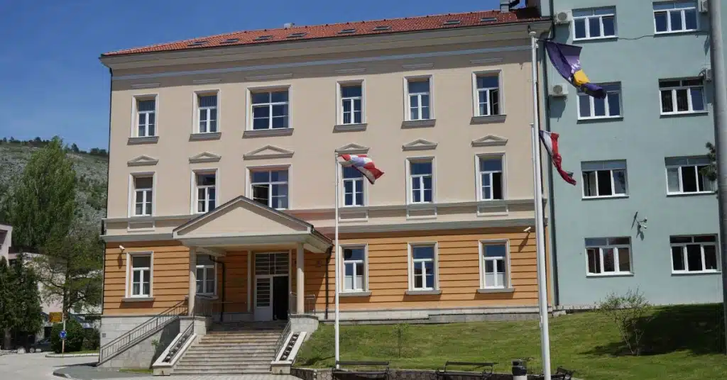 Jednokratna novčana potpora redovitim studentima za troškove prijevoza