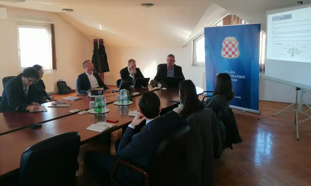 Održan sastanak članova županijskog odbora za razvoj i predstavnika jedinica lokalne samouprave s područja HBŽ s predstavnicima tvrtke UHY mreža