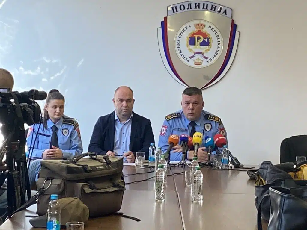STRAVIČNO Mužu sipala lijekove u limunadu da ga omami, uz pomoć ljubavnika ga strpala u prtljažnik, pa ga ubila u šumi
