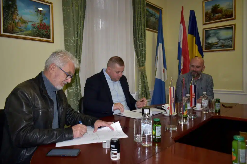 U Ljubuškom potpisan ugovor o nastavku radova na nacionalnom spomeniku Stari grad Ljubuški