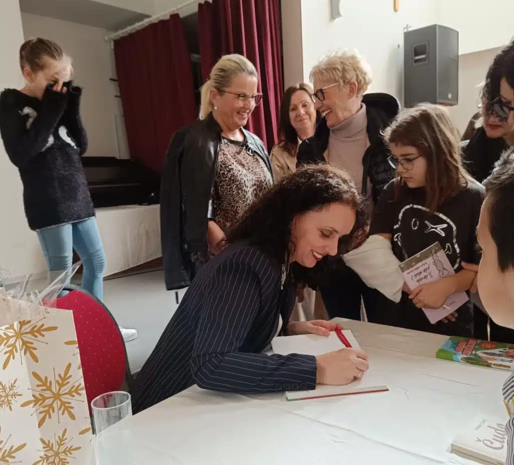 Promocija knjige Ivane Ćurić u Welsu